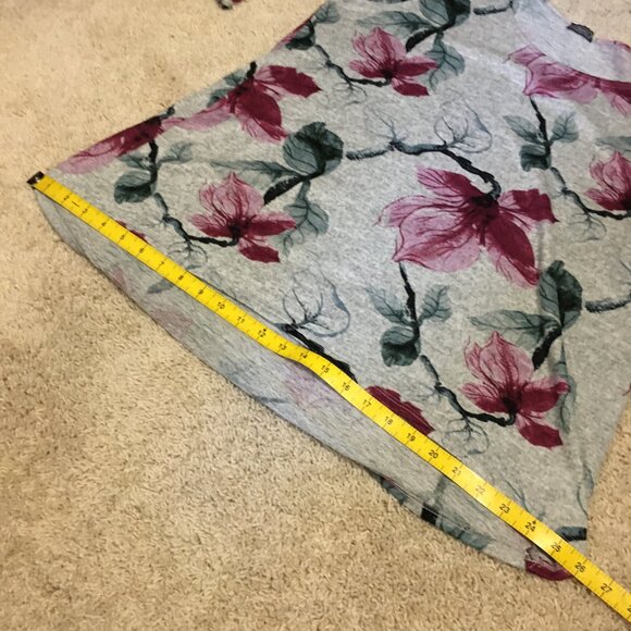 Canadian Clientele Bell Sleeve and Lace and Grommet Floral Sweater - Picture 13 of 16